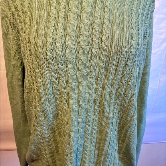 Cozy Green Cable Knit Women's Turtleneck Sweater - Picture 2 of 9